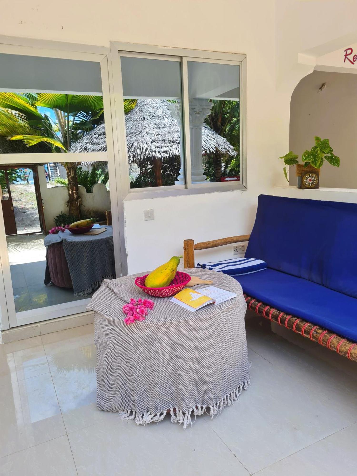 Beachfront Villa Ladha Ya Zanzibar Jambiani  Bagian luar foto