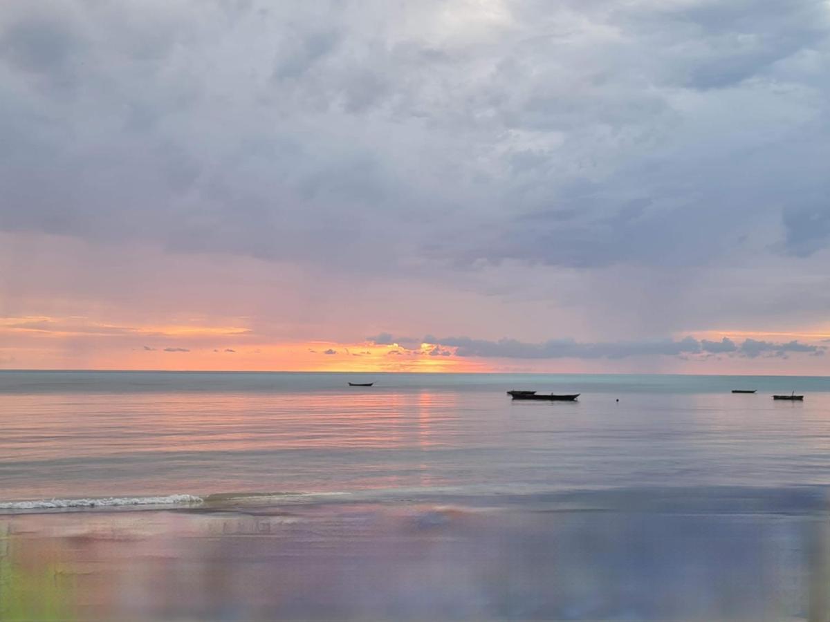Beachfront Villa Ladha Ya Zanzibar Jambiani  Bagian luar foto