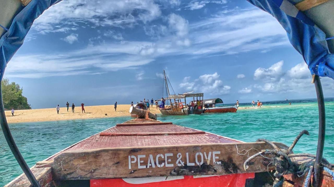 Beachfront Villa Ladha Ya Zanzibar Jambiani  Bagian luar foto