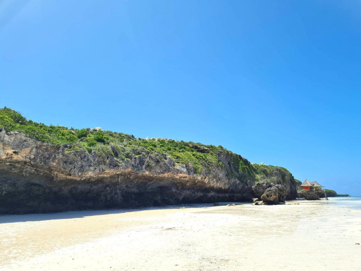 Beachfront Villa Ladha Ya Zanzibar Jambiani  Bagian luar foto